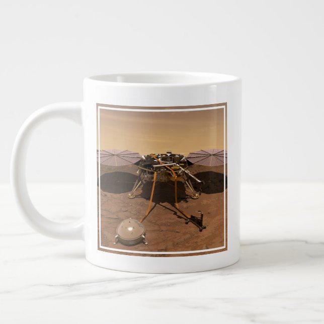 Caneca De Café Grande A Insight Lander Operando Na Superfície De Marte. (Esquerda)