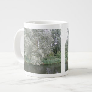 Caneca De Café Grande Árvore branca e paisagem fluvial Mug