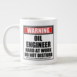 Caneca De Café Grande Avisar O Duro Do Engenheiro De Petróleo No Trabal