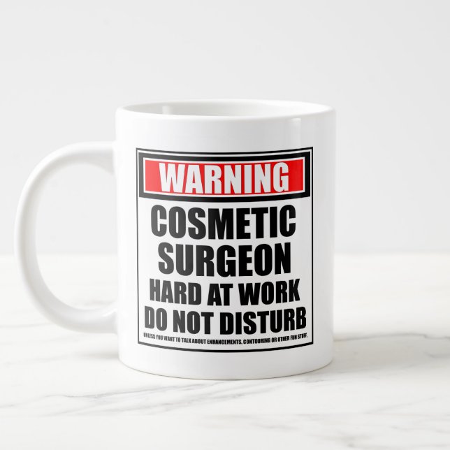 Caneca De Café Grande Aviso ao Duro do cirurgião cosmético no trabalho (Esquerda)