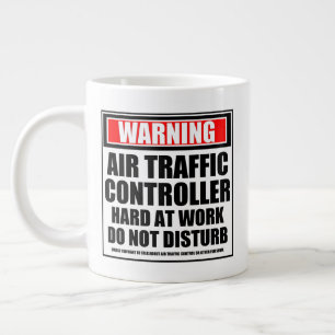 Caneca De Café Grande Aviso Controlador de Tráfego Aéreo Trabalhando Ard