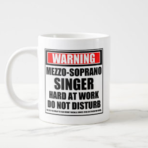 Caneca De Café Grande Aviso Duro De Cantor Mezzo-Soprano No Trabalho