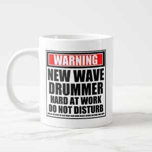 Caneca De Café Grande Aviso sobre o novo Duro de Drummer de Onda no Trab