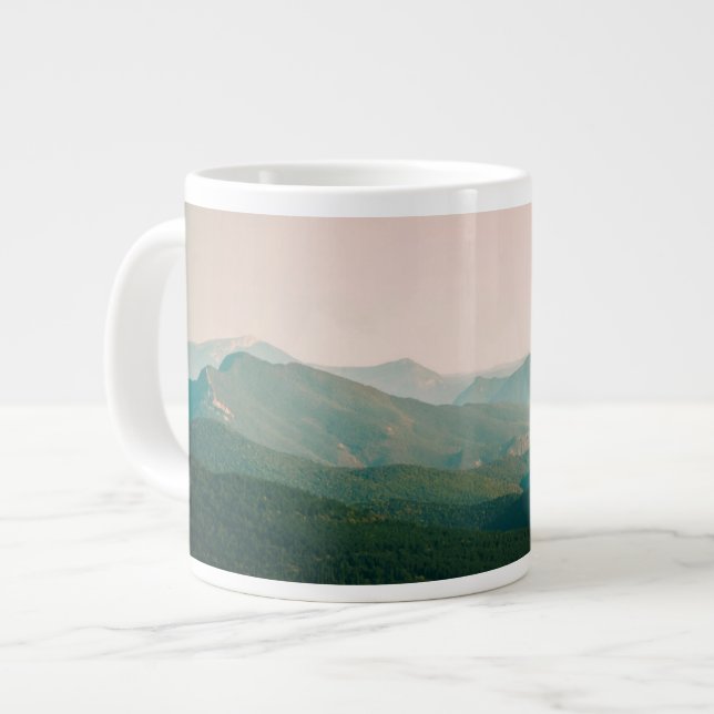 Caneca De Café Grande Azul pelas montanhas (Frente Esquerda)
