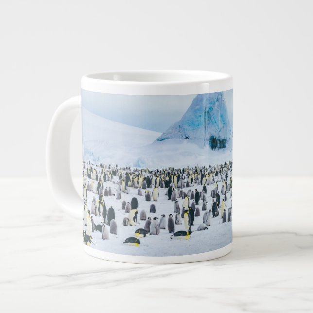 Caneca De Café Grande Bebês Mais Pobres | Colônia de Imperador Penguin (Frente Esquerda)