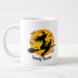 Caneca De Café Grande Bruxa e Gato Preto Voando Através da Lua Cheia