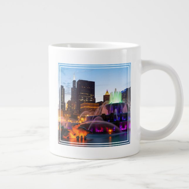 Caneca De Café Grande Buckingham Fountain Lit À Noite (Direita)