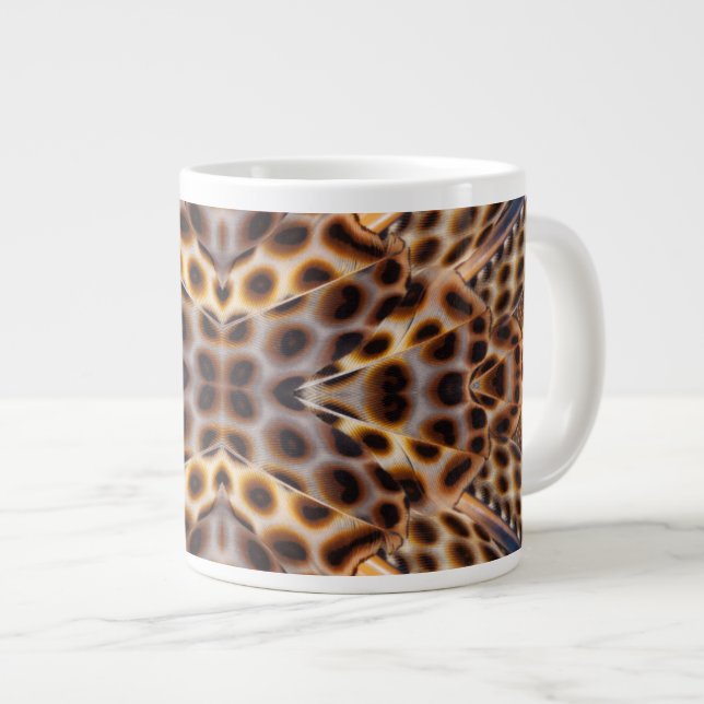 Caneca De Café Grande caleidoscópio de pena de faisão marrom (Frente Esquerda)