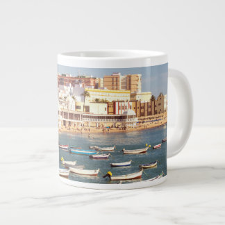 Caneca De Café Grande Caleta Beach Em Cádis, Andaluzia, Espanha