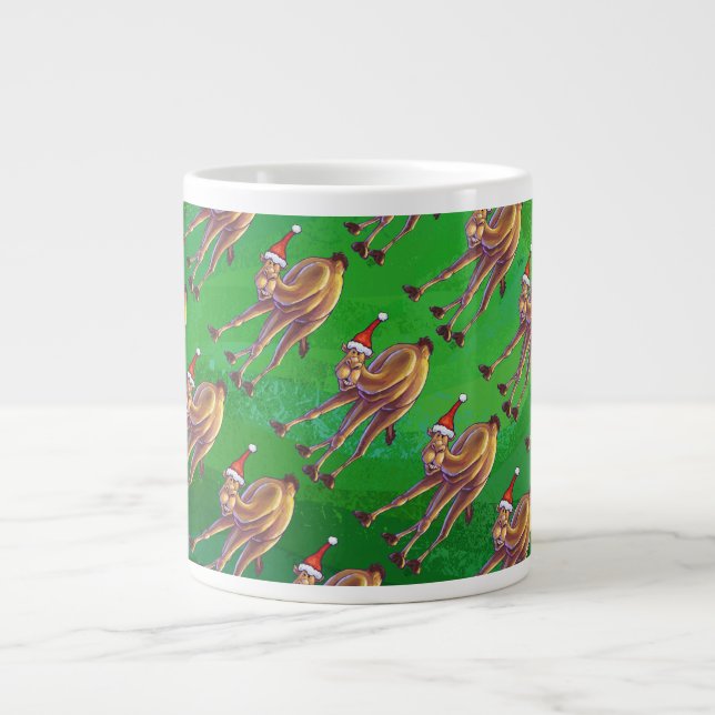 Caneca De Café Grande Camel Christmas on Green (Frente)