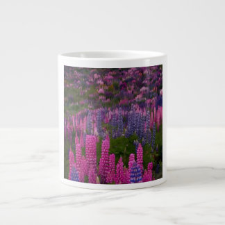 Caneca De Café Grande Campo de Flores de Lupino Impressão Estética na De