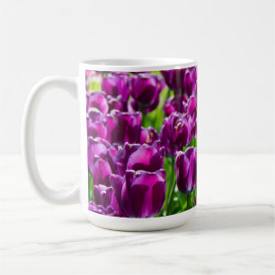Caneca De Café Grande campo de tulipas roxas