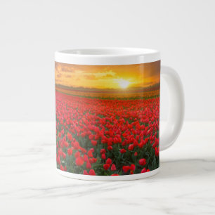 Caneca De Café Grande Campos Tulip no Sunset nos Países Baixos