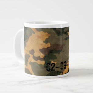 Caneca De Café Grande Camuflagem Verde Oliva Simétrica Grunged Bege