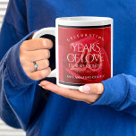 Caneca De Café Grande Celebração do Aniversário de Casamento do Rosa Ele<br><div class="desc">Celebrar o 26º aniversário de casamento da rosa com um casal destas canecas gigantes de café da na moda! A inscrição elegante num fundo de rosa vermelha romântico acrescenta um toque memorável a esta ocasião especial e a um marco extraordinário. Personalizar com os nomes dos casais, datas do casamento e/ou...</div>