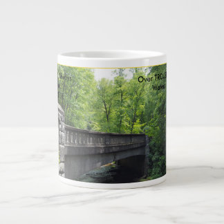 CANECA DE CAFÉ GRANDE CENA DE PONTE COM TEXTO