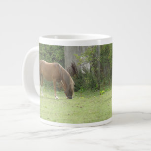 Caneca De Café Grande Chestnut Brown Horse Grazing Mug