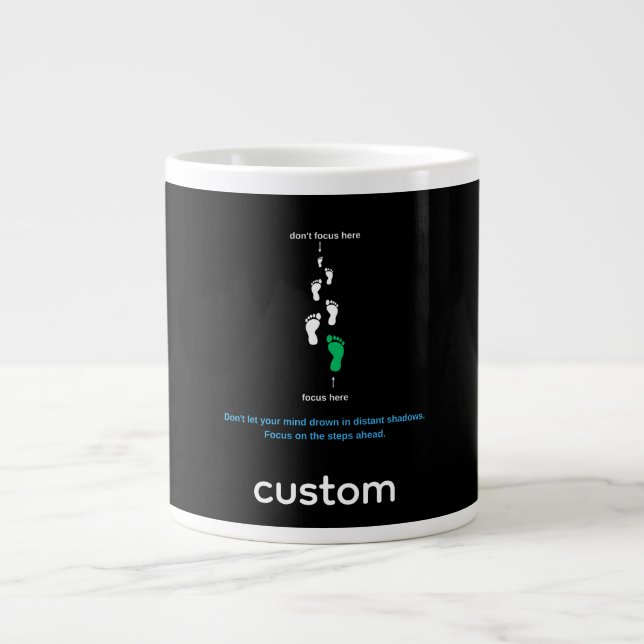 Caneca De Café Grande Citação de Foco Motivacional Passos à Frente – Min (Frente)
