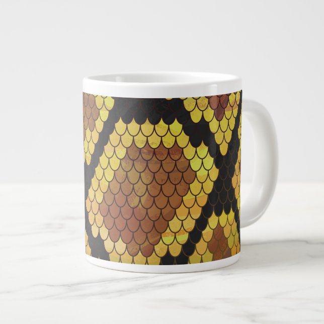 Caneca De Café Grande Cobra Brown e Impressão Dourado (Frente Esquerda)
