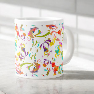 Caneca De Café Grande Confetti Colorido Toca em Fundo sobre Branco