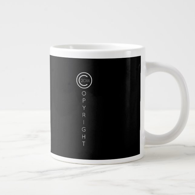 Caneca De Café Grande Copyright Modern Black and White Typografia (Direita)