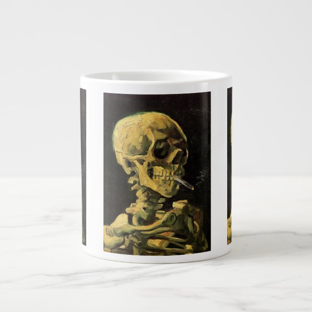 Caneca De Café Grande Crânio com cigarro queimado por Vincent van Gogh (Frente)