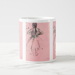 Caneca De Café Grande Dançarina de costas, mãos nas ancas de Edgar Degas