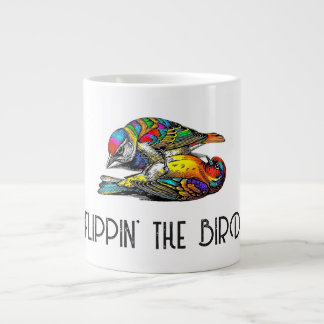 CANECA DE CAFÉ GRANDE DANDO O DEDO MÉDIO