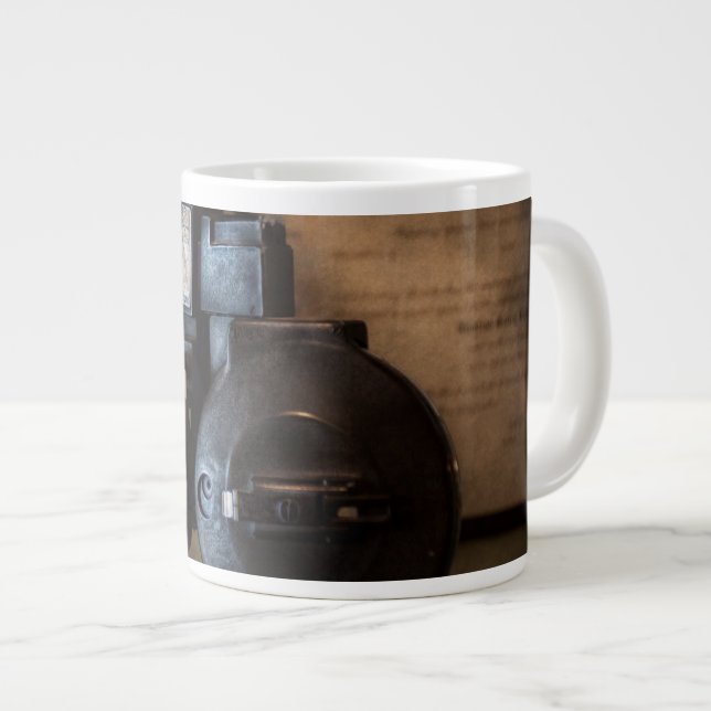Caneca De Café Grande Doutor - Optometria - Um antigo foroptero (Frente Esquerda)
