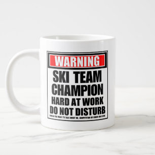 Caneca De Café Grande Duro De Campeão Da Equipe De Esqui No Trabalho