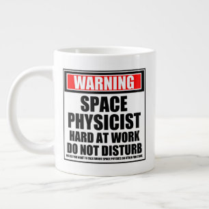 Caneca De Café Grande Duro Físico do Espaço no Trabalho