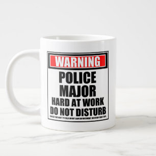 Caneca De Café Grande Duro Importante Da Polícia No Trabalho Não Incom