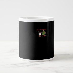 Caneca De Café Grande É a Temporada Amigos da Árvore de Natal Clássico M