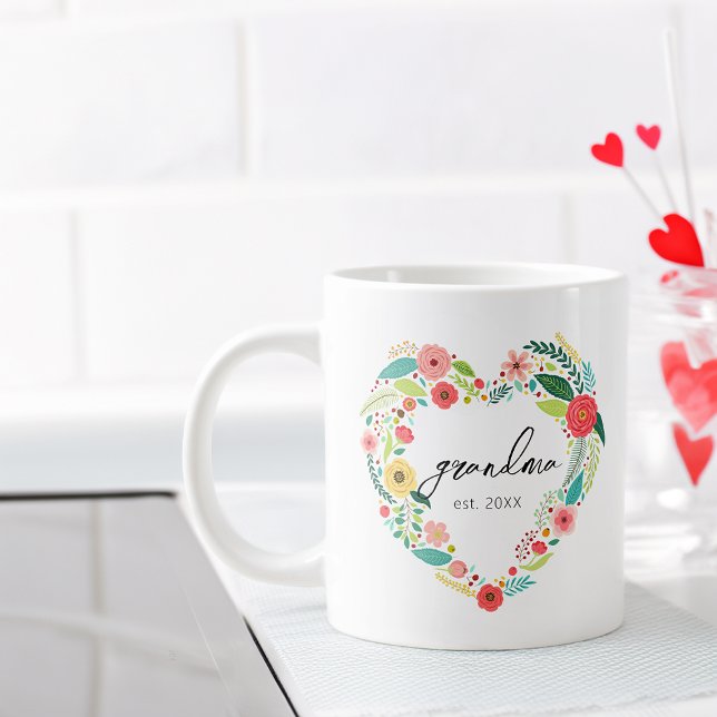 Caneca De Café Grande Elegant Heart Shape Flowers Grandma Est (Elegant Heart Shape Flowers Grandma Est Giant Coffee Mug)