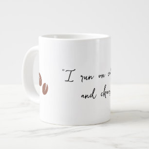 Caneca De Café Grande "Eu corro na cafeína e no caos."