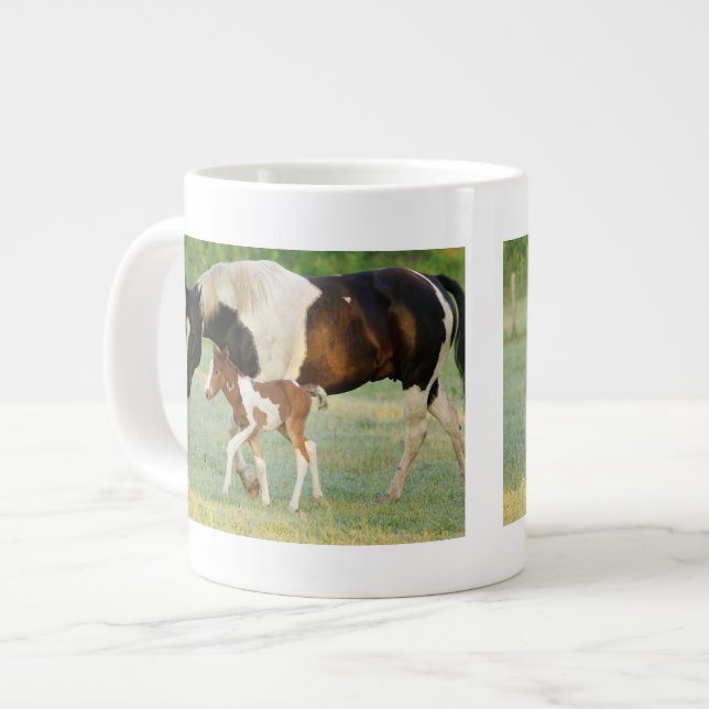 Caneca De Café Grande EUA, Flórida, potra Paint recém-nascida (Frente Esquerda)