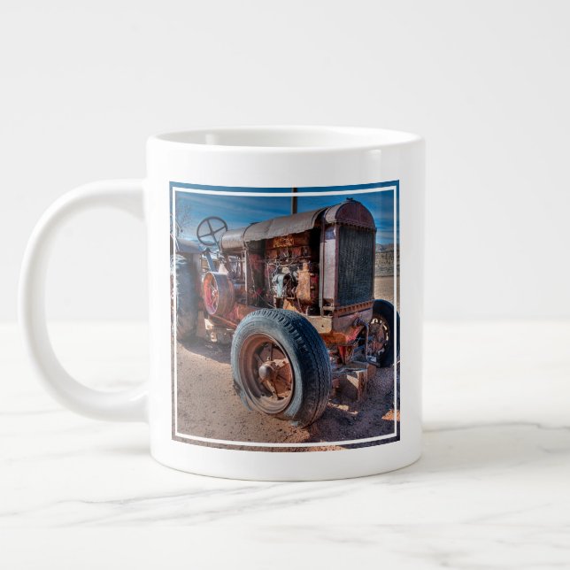 Caneca De Café Grande Fazendas | Trator Antiquado Rusty (Esquerda)