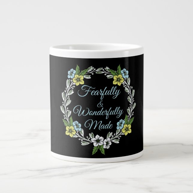 Caneca De Café Grande Feliz E Maravilhosamente Fez Floral (Frente)