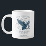 Caneca De Café Grande Fellowship Elven Brooch Quote Graphic<br><div class="desc">Celebrate the Fellowship with this elegant, Lord of the Rings™ Elven brooch design. Featuring a beautifully detailed leaf carried on swirling Elvish vines, the artwork symbolizes the connection between those entrusted with the protection of Middle-Earth™. The meaningful quote, “Even the smallest person can change the course of the future, ”...</div>