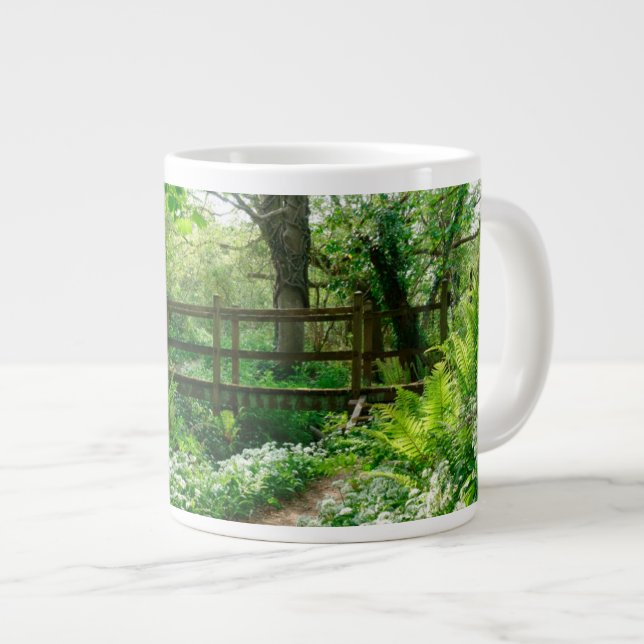Caneca De Café Grande Flores | Flores brancas na floresta (Frente Esquerda)