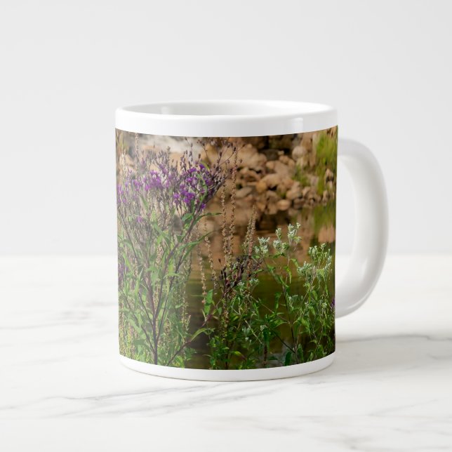 Caneca De Café Grande Flores Silvestres e Cachoeiras (Frente Esquerda)