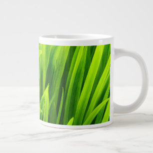 Caneca De Café Grande Folhas Iluminadas por Trás no Jardim