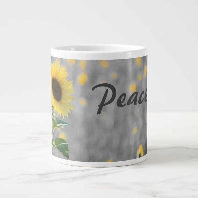 Caneca De Café Grande Frase "Paz", Campo de Girassóis, Preto e Branco (Frente)