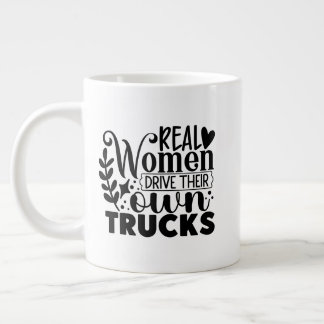 Caneca De Café Grande Funny real women drive trucks word art 