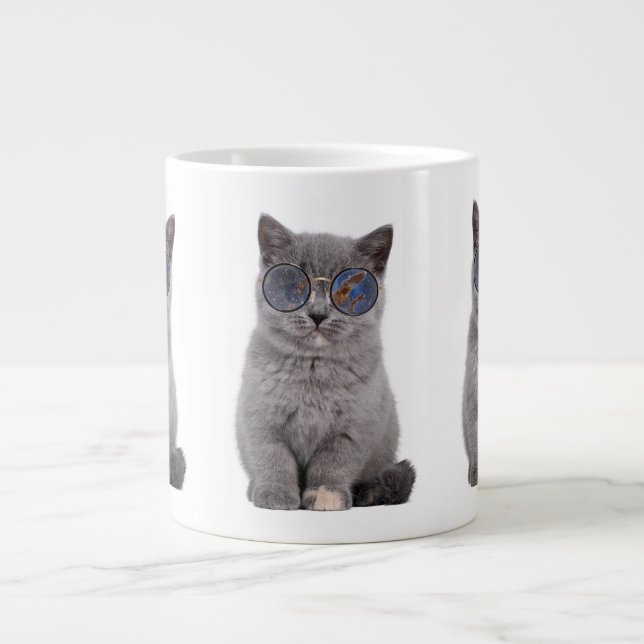 Caneca De Café Grande Galáctica Gaze o Gatinho Stellar em Óculos Solares (Frente)