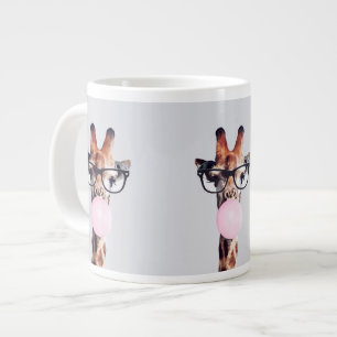 Caneca De Café Grande Girafa vestindo óculos soprando pastilha elástica 
