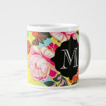 Caneca De Café Grande Girly Floral Paisley Monograma Giant Mug<br><div class="desc">Mogas de café bonitas e raparigas</div>