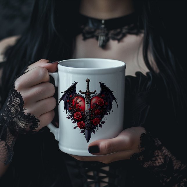 Caneca De Café Grande Gothic Heart with Wings, Sword and Red Roses (Criador carregado)