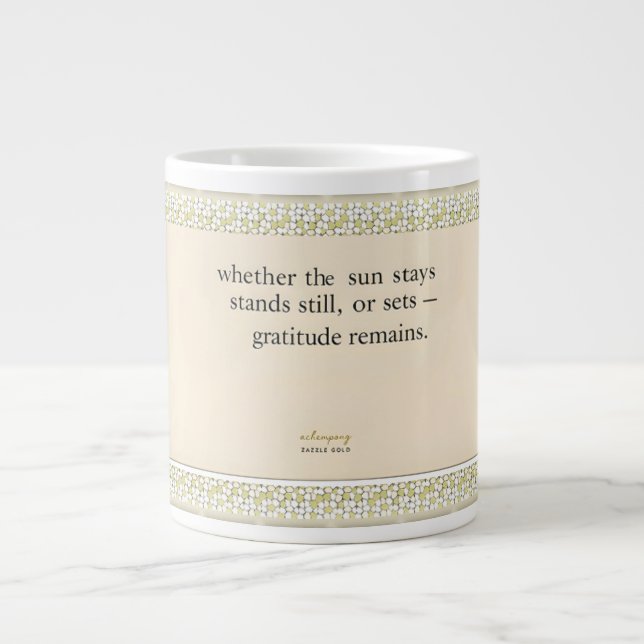 Caneca De Café Grande Gratitude Remains: Gratitude Beyond the Clock   (Frente)