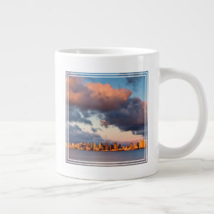 Caneca De Café Grande Horizonte urbano da cidade de Baía de San Diego